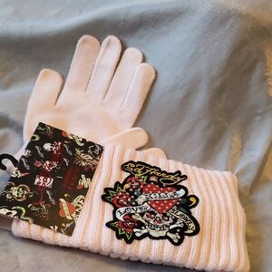 Ed Hardy Love Kills Slowly Light Pink Earcuff and Gloves Set Bnwt TL M